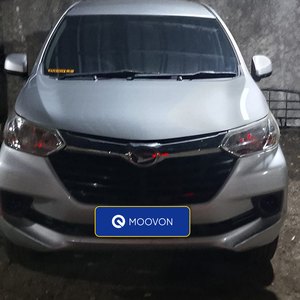 Daihatsu Xenia silver